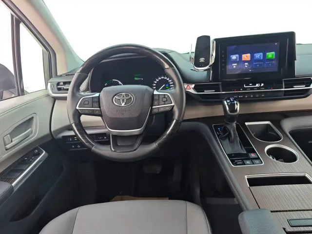 Toyota Granvia — Фото автомобиля 23