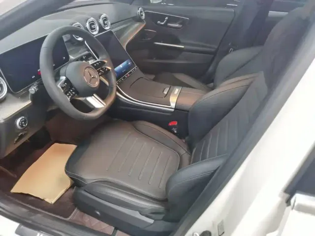Mercedes-Benz C-Class — Фото автомобиля 14