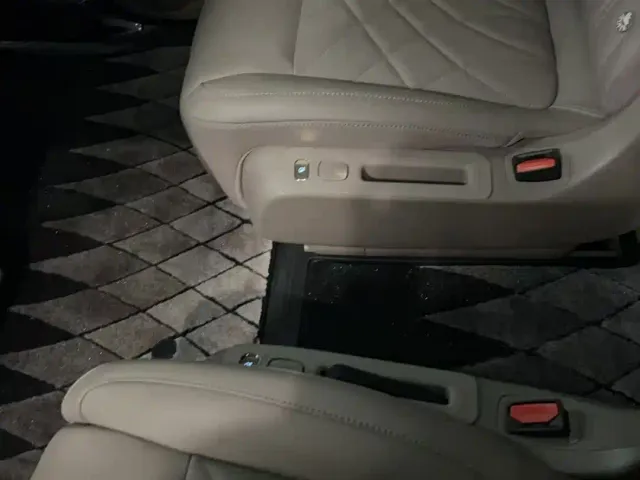 IM Motors LS9 — Фото автомобиля 11