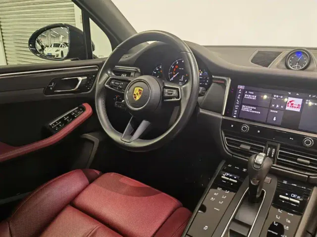 Porsche Macan — Фото автомобиля 12