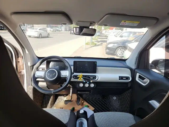 Wuling Hongguang Mini EV — Фото автомобиля 9
