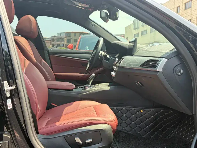 BMW 5 Series — Фото автомобиля 7