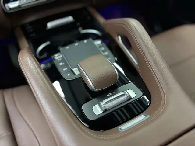 Mercedes-Benz GLE-Class — Фото автомобиля 21