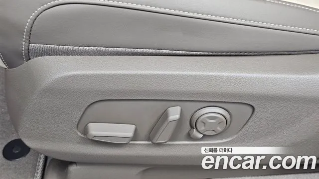Kia Carnival 4th Gen — Фото автомобиля 16