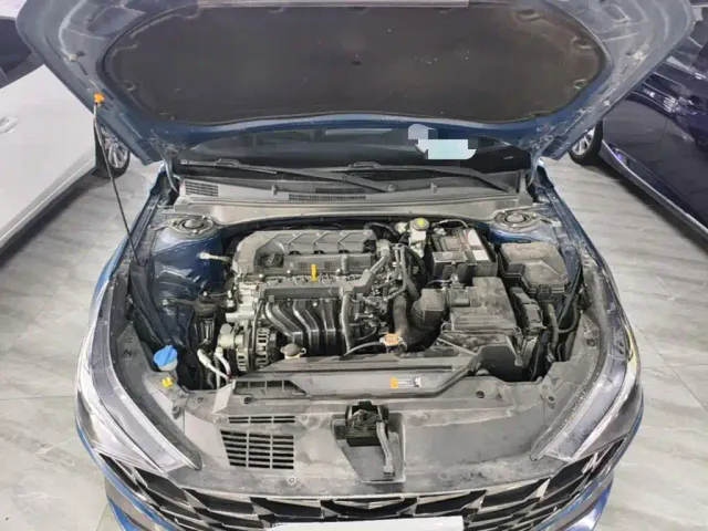 Hyundai Elantra — Фото автомобиля 19