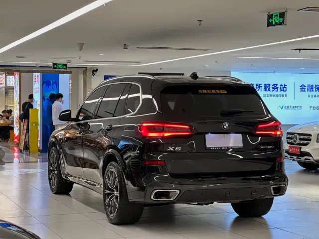 BMW X5 — Фото автомобиля 6