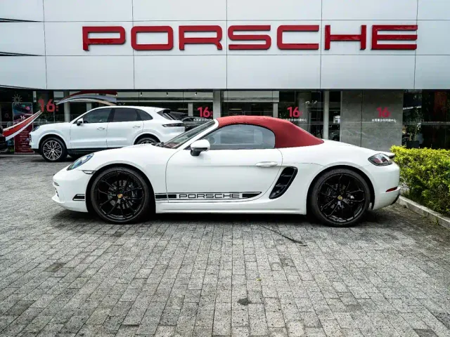 Porsche 718 — Фото автомобиля 7