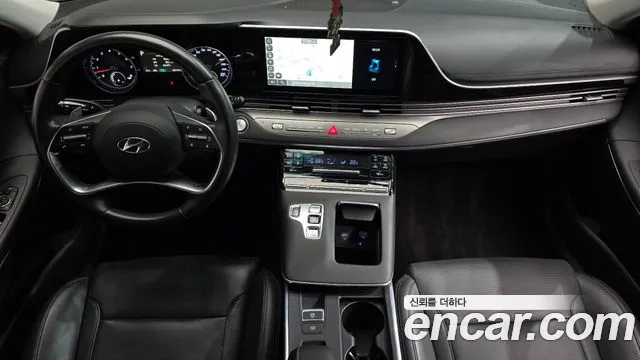 Hyundai Grandeur New — Фото автомобиля 10