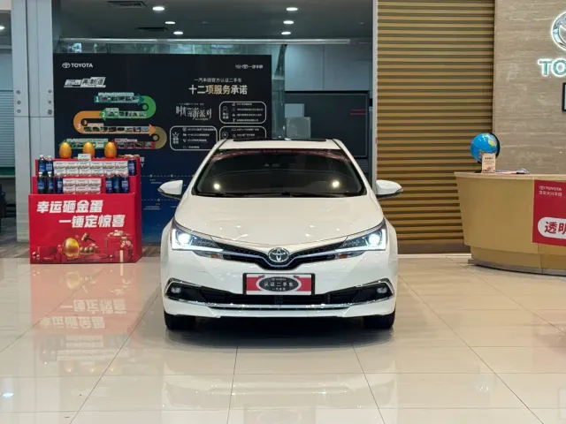 Toyota Corolla Twin Engine E+ — Фото автомобиля 3