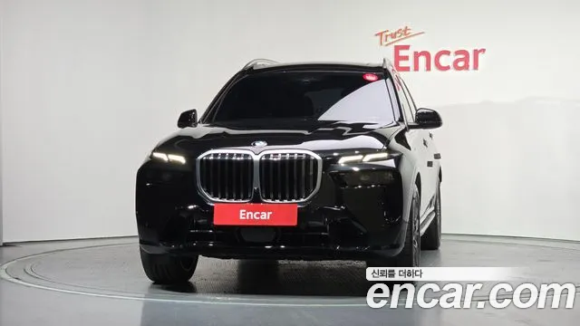 BMW X7 — Фото автомобиля 3