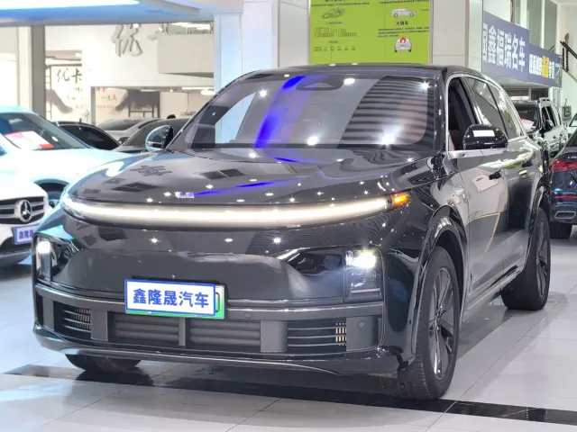 Фотография автомобиля — Li Auto L7