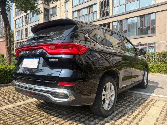 Haval M6 — Фото автомобиля 7