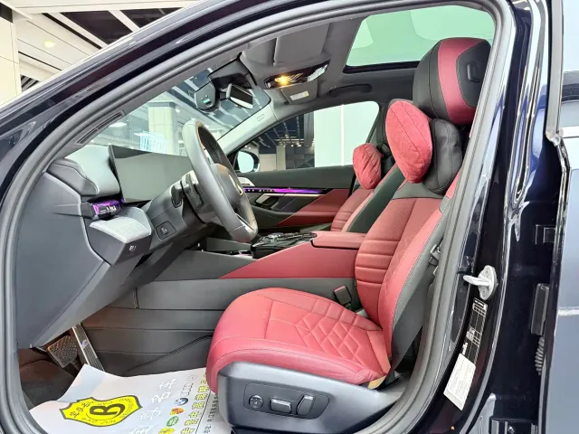 BMW 5 Series — Фото автомобиля 7