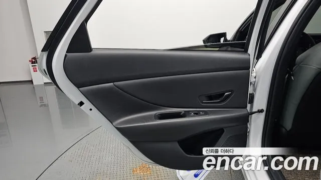 Hyundai AVANTE Новый Avante (CN7) — Фото автомобиля 20
