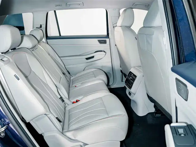 Volkswagen Teramont — Фото автомобиля 22
