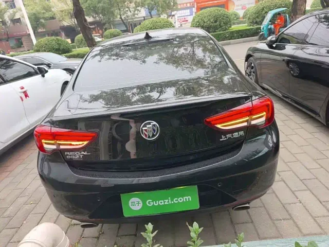 Buick Regal — Фото автомобиля 5
