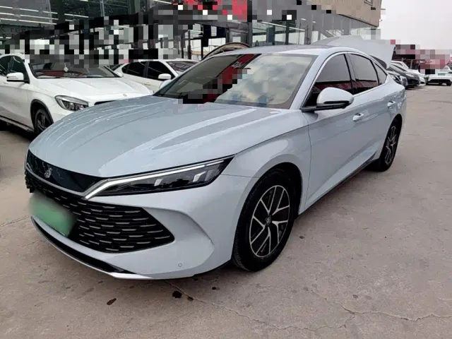 Фотография автомобиля — BYD Qin L