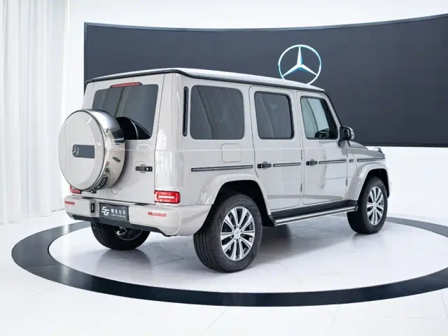 Mercedes-Benz G-Class — Фото автомобиля 4