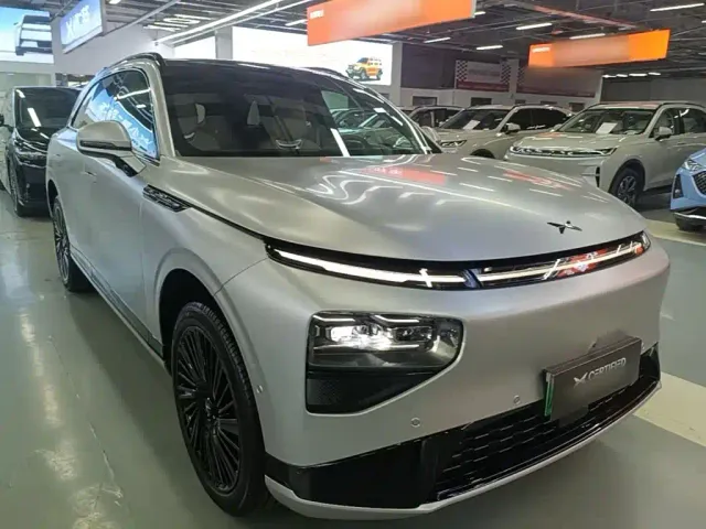Xpeng G9 — Фото автомобиля 3