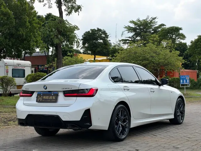 BMW 3 Series — Фото автомобиля 6