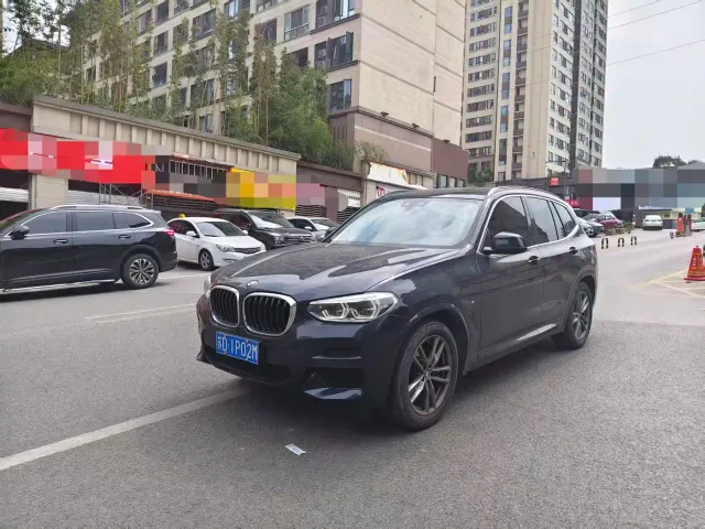 Фотография автомобиля — BMW X3