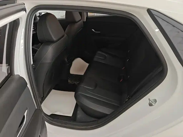 Hyundai Elantra — Фото автомобиля 16