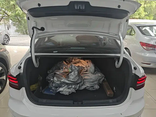 Volkswagen Lavida 2022 280TSI DSG Comfort Edition — Фото автомобиля 18