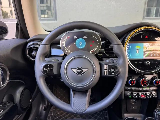 MINI Hatch — Фото автомобиля 16