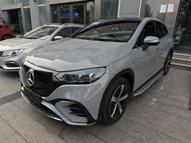 Фотография автомобиля — Mercedes-Benz EQE SUV