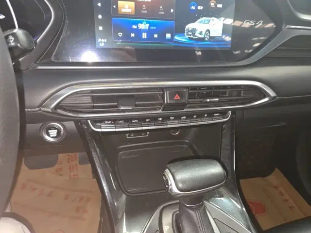 GAC Trumpchi GS4 — Фото автомобиля 12