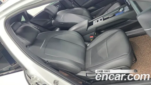 Hyundai Ioniq 6 — Фото автомобиля 18