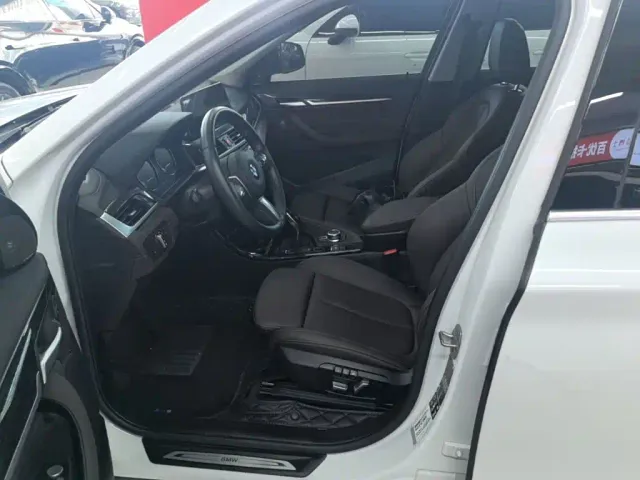 BMW X1 — Фото автомобиля 14