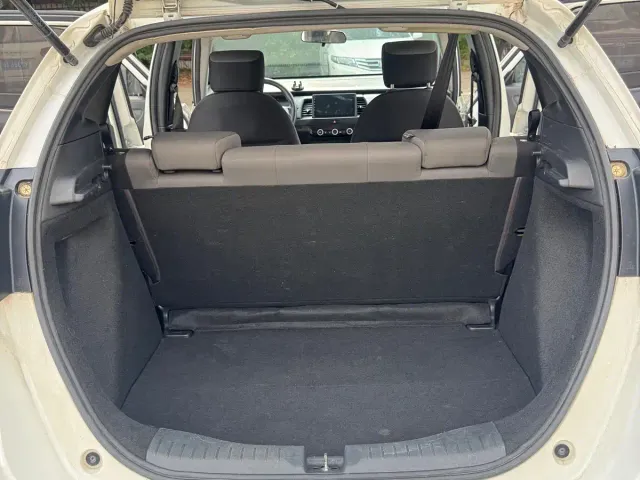 Honda Fit — Фото автомобиля 11