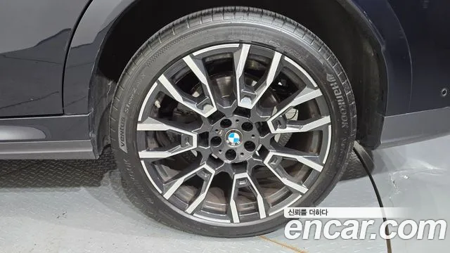 BMW X6 xDrive40i M Sport — Фото автомобиля 21