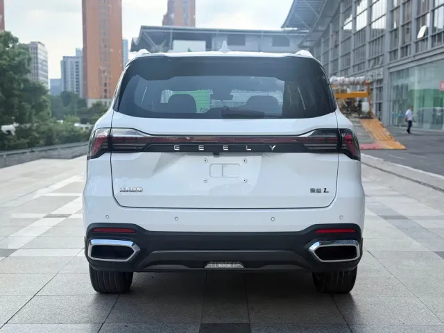 Geely Haoyue L — Фото автомобиля 10