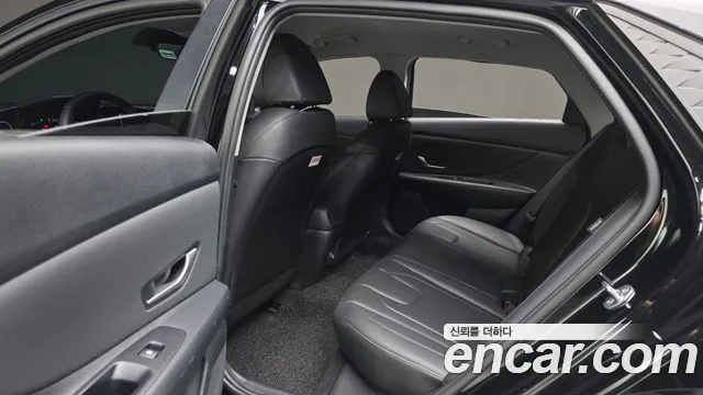 Hyundai Avante CN7 — Фото автомобиля 17