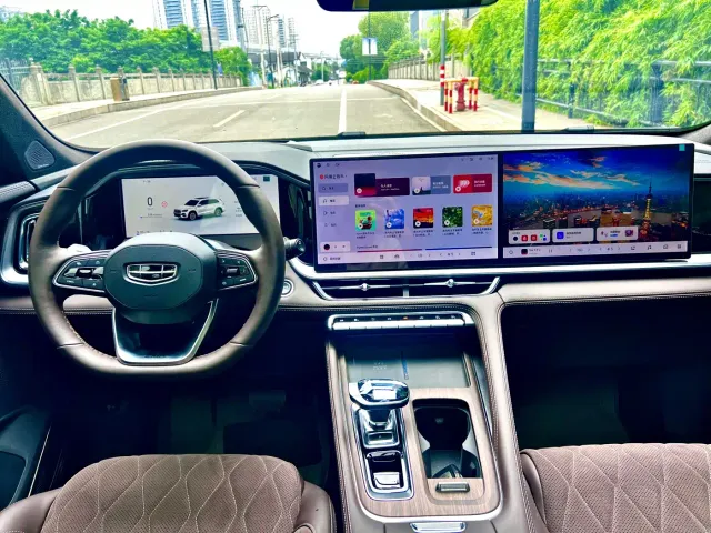 Geely Xingyue L — Фото автомобиля 12