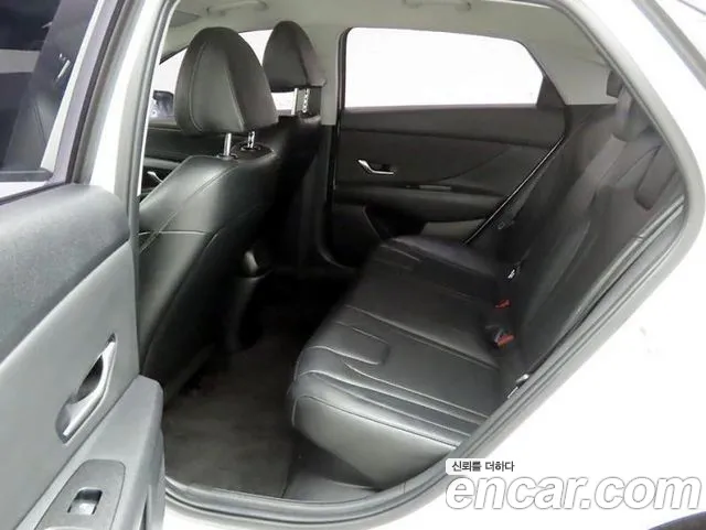 Hyundai Avante CN7 — Фото автомобиля 14