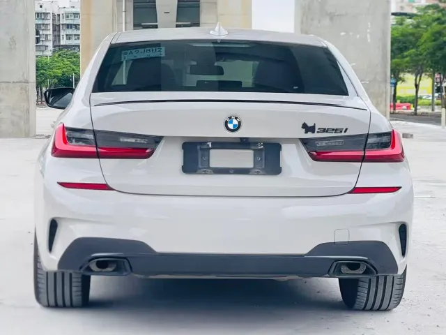 BMW 3 Series — Фото автомобиля 4