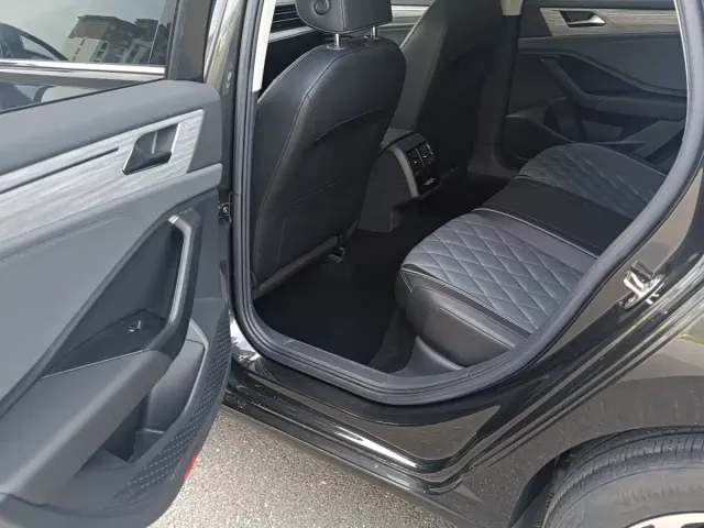 Volkswagen Sagitar — Фото автомобиля 16