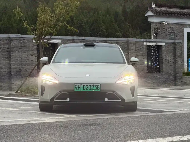 Xiaomi SU7 — Фото автомобиля 4