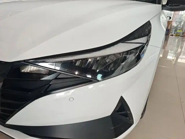 Hyundai Elantra — Фото автомобиля 23