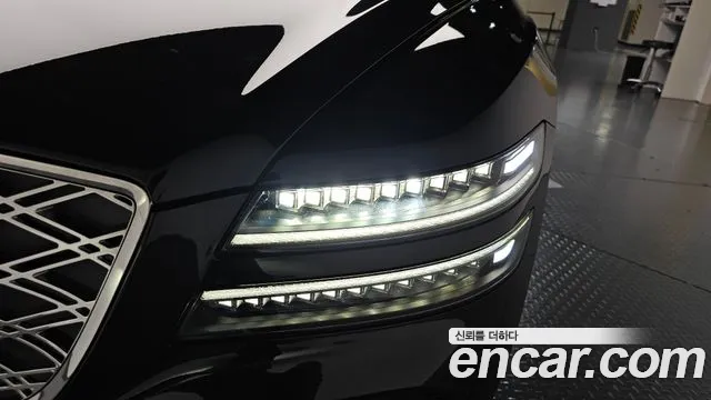 Genesis G80 Бензин 2.5 турбо AWD — Фото автомобиля 22