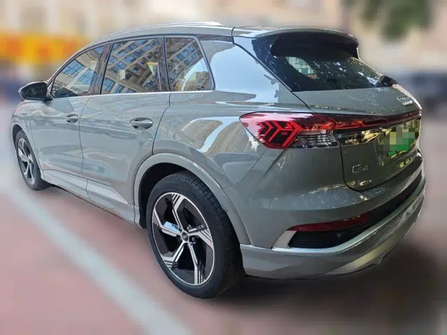 Audi Q4 e-tron — Фото автомобиля 24