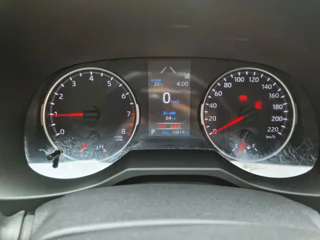 Toyota RAV4 — Фото автомобиля 9