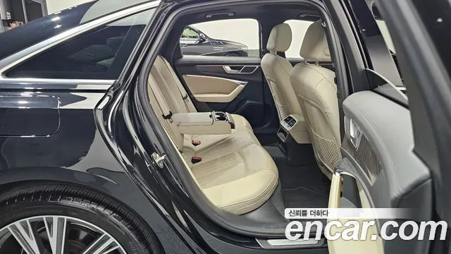 Audi A6 C8 — Фото автомобиля 17