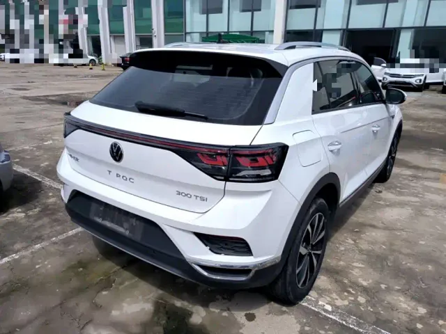 Volkswagen T-Roc — Фото автомобиля 6