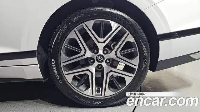 Hyundai Grandeur GN7 — Фото автомобиля 6