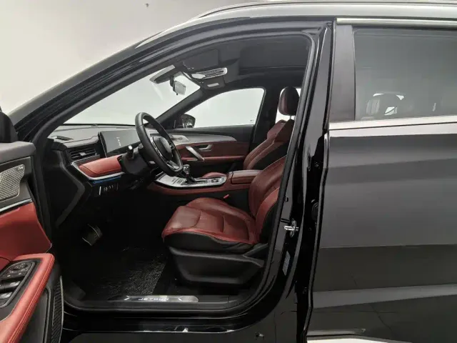 Jetour Jetour X70 PLUS 2021 1.6T DCT Star 7-Seater — Фото автомобиля 10