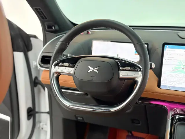 Xpeng G9 — Фото автомобиля 7